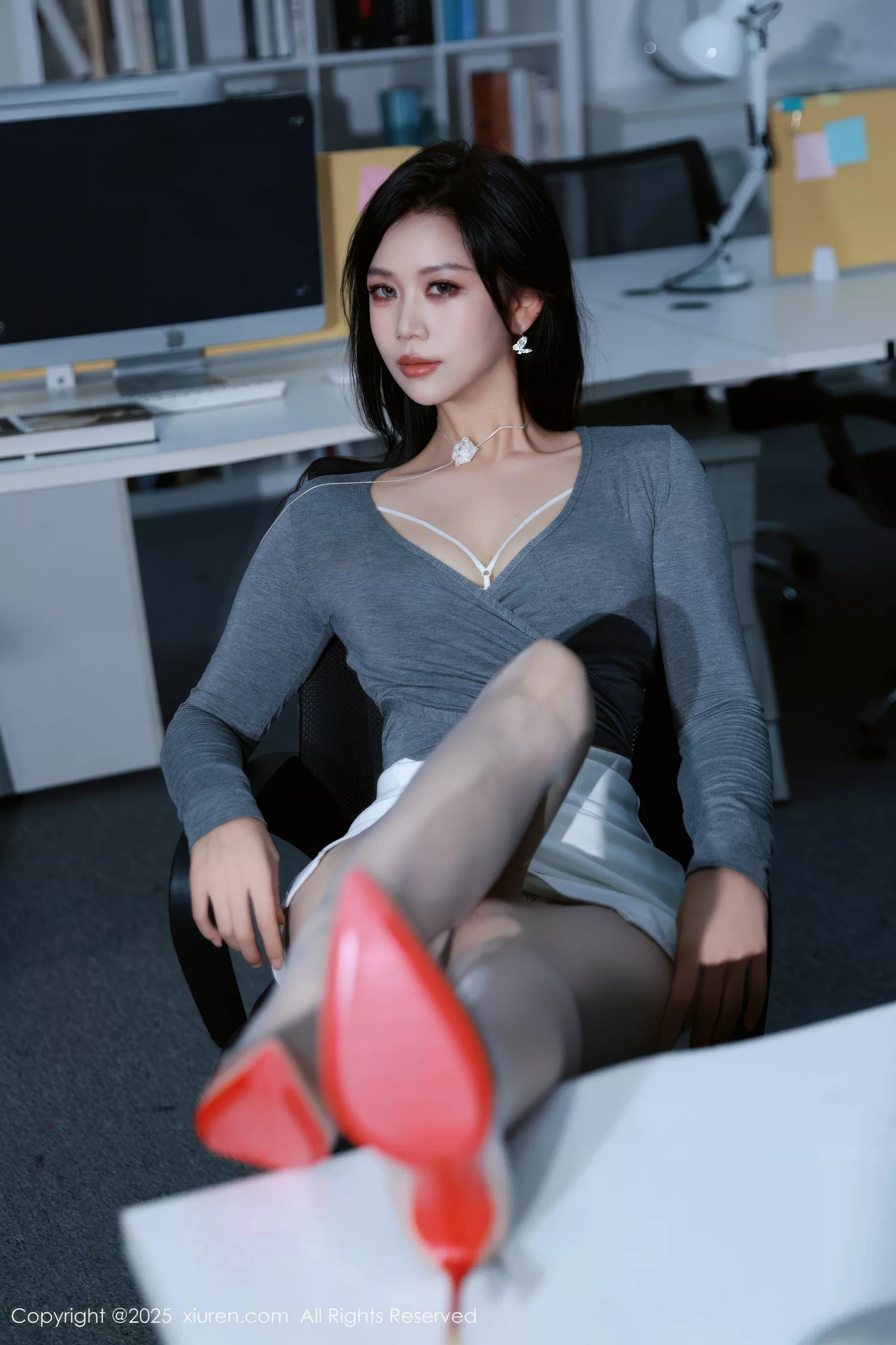 [秀人网] 2025.09.18 No.10780 玫瑰我爱你#[75P]-9