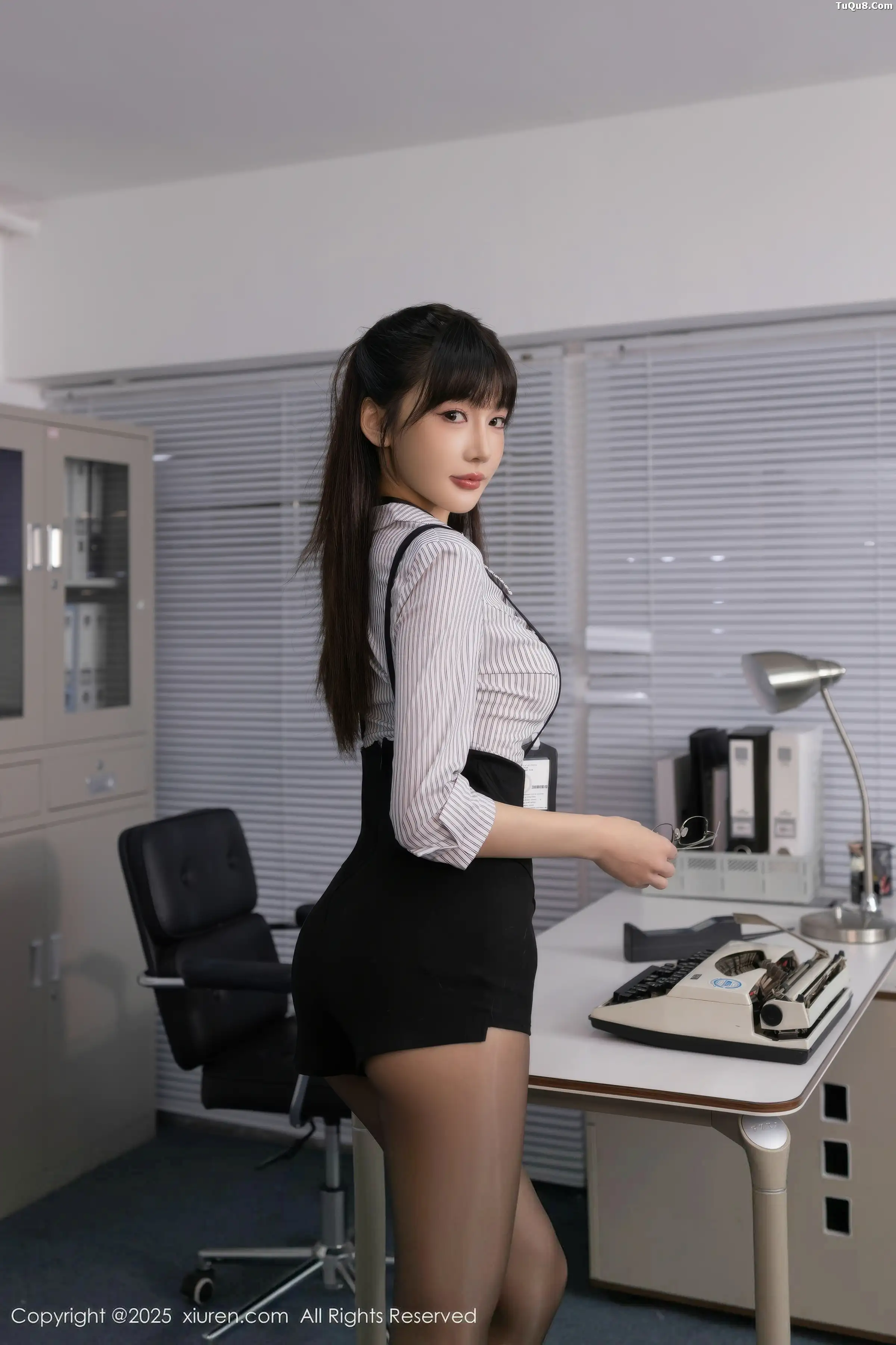 [秀人网] 2025.12.04 No.11070 陆萱萱#[80P]-1