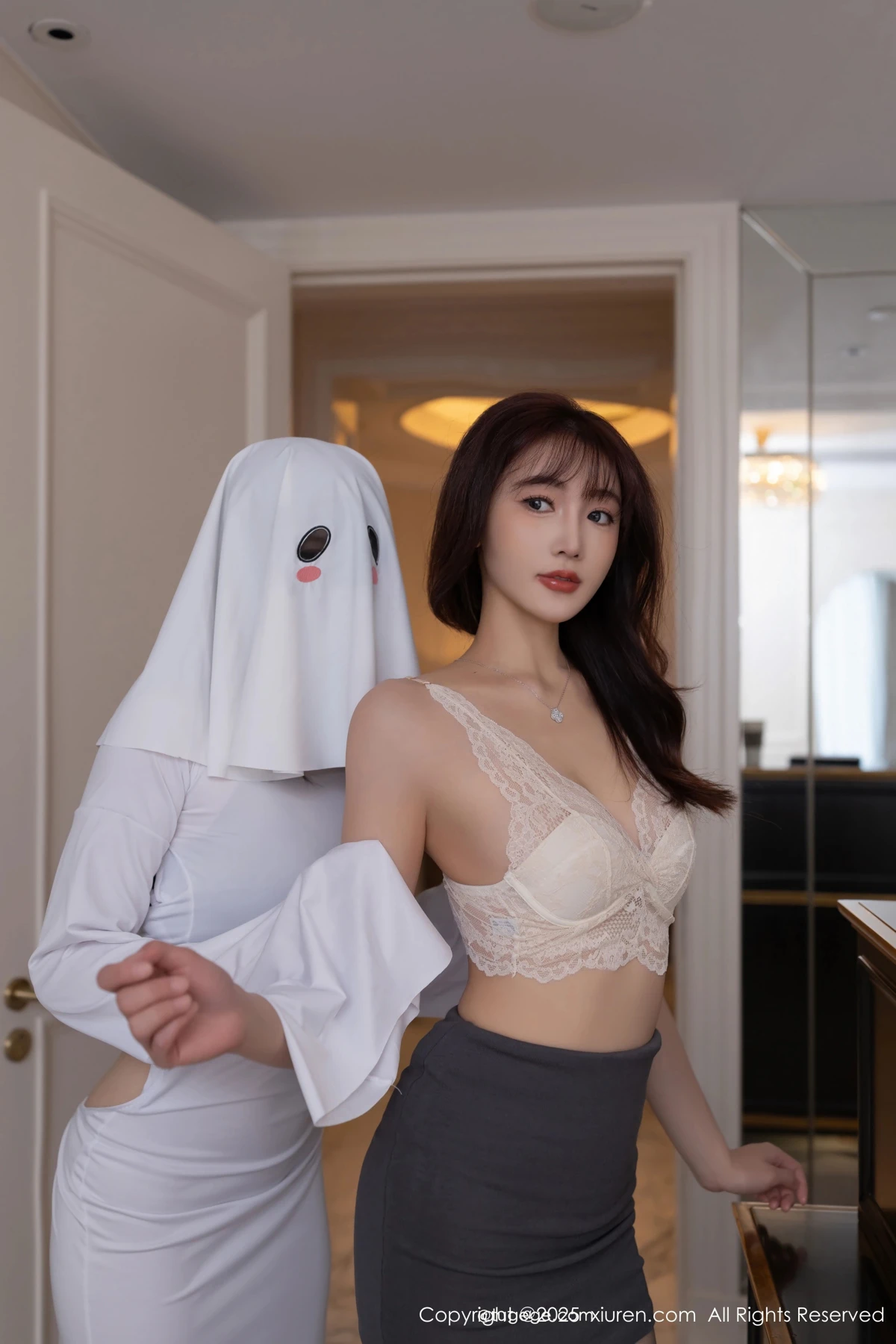 [秀人网] 2025.05.15 No.10282 陆萱萱#[81P]-1