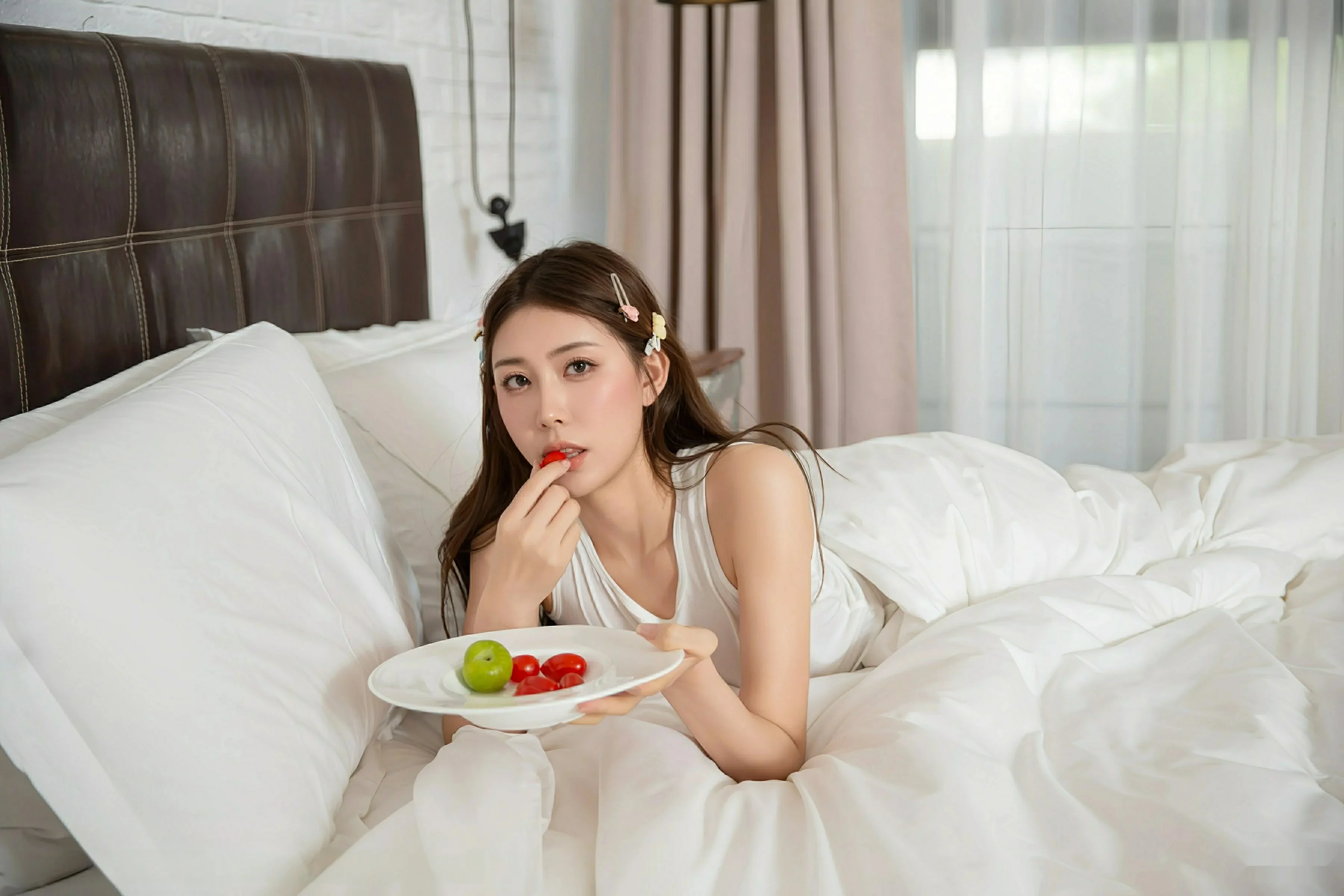 [秀人网] 2025.08.22 No.10679 悦兮#[72P]-1