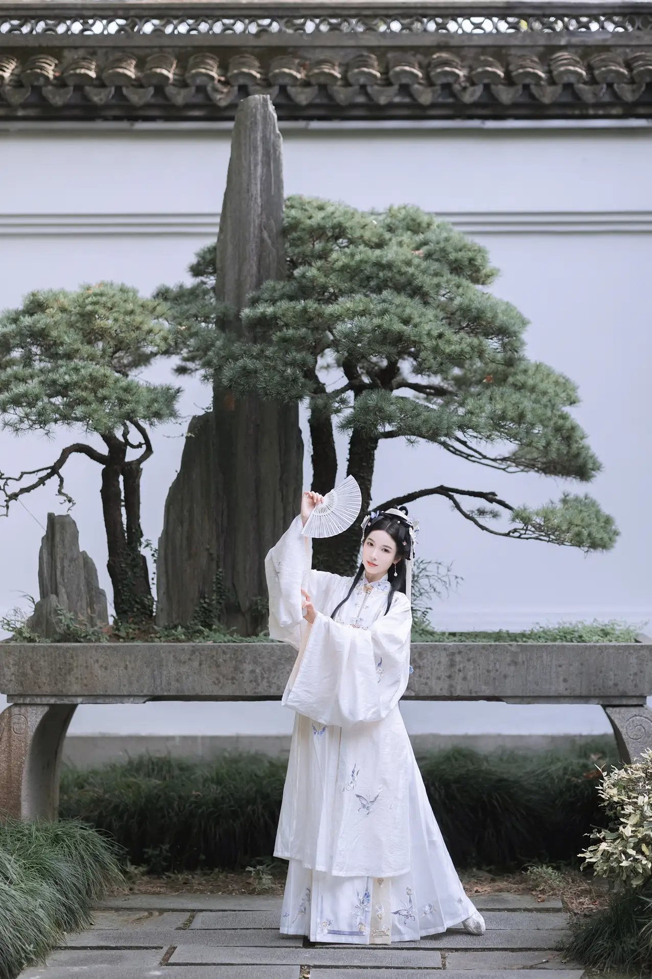 [艺图语] 2022.11.20 Vol.2480 – 梨园故梦 一只阿梦崽#[33P]-1