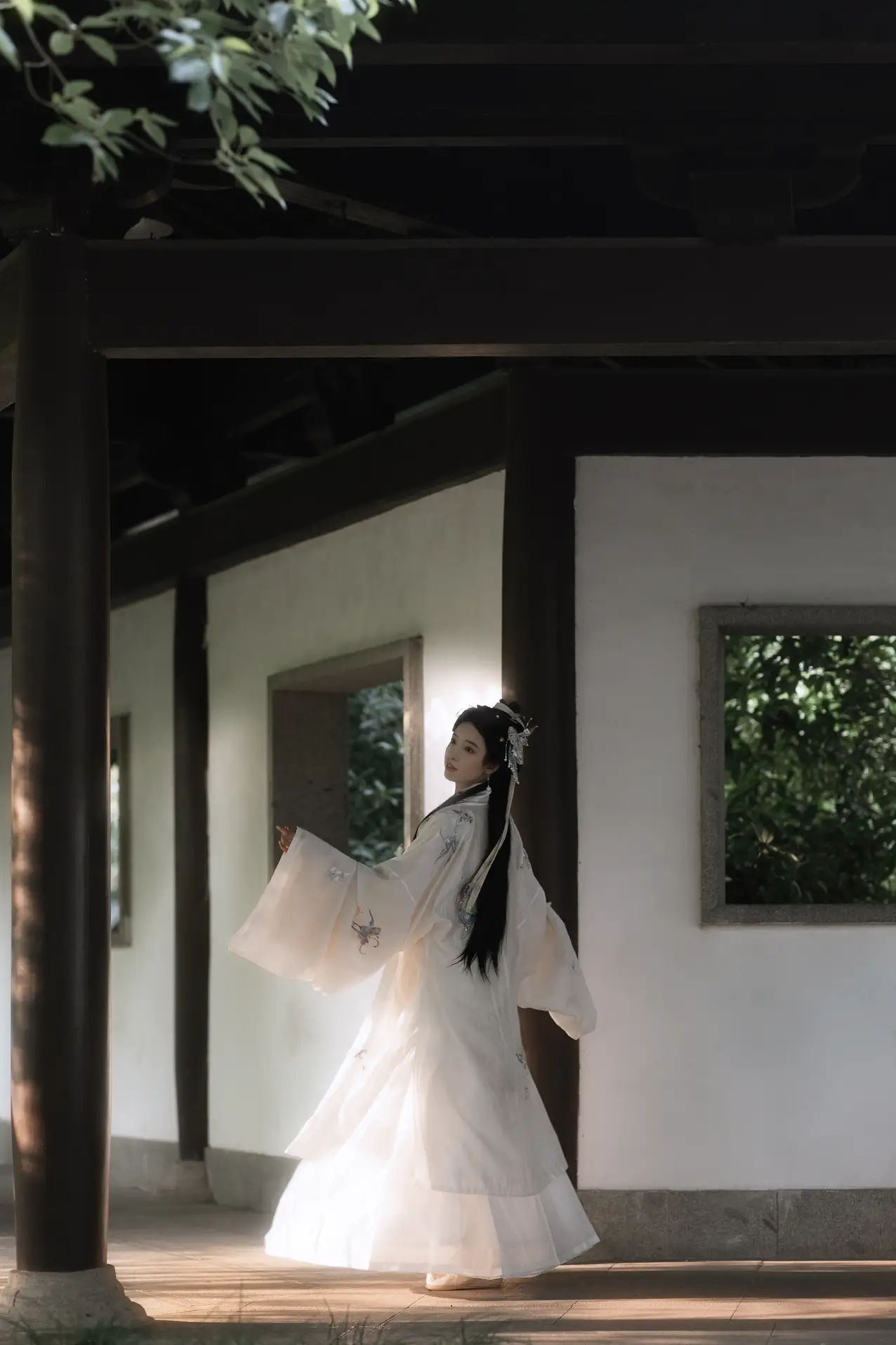 [艺图语] 2022.11.20 Vol.2480 – 梨园故梦 一只阿梦崽#[33P]-6